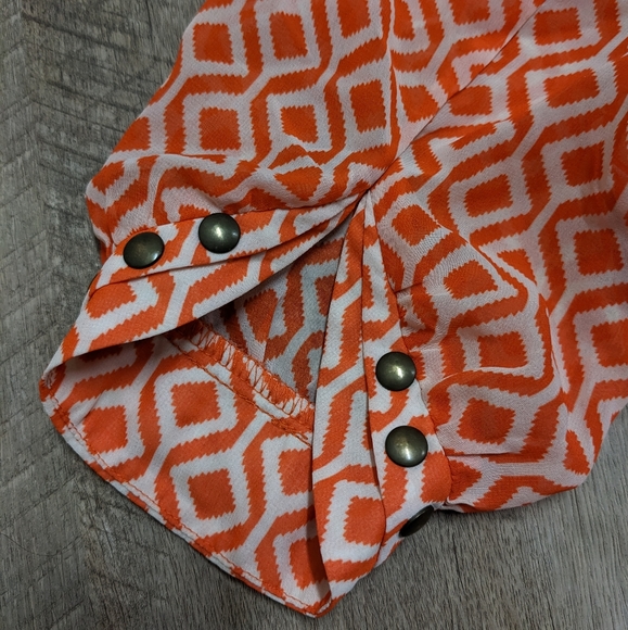 41 Hawthorn Orange and White Sheer Top Elbow Length - Picture 15 of 15